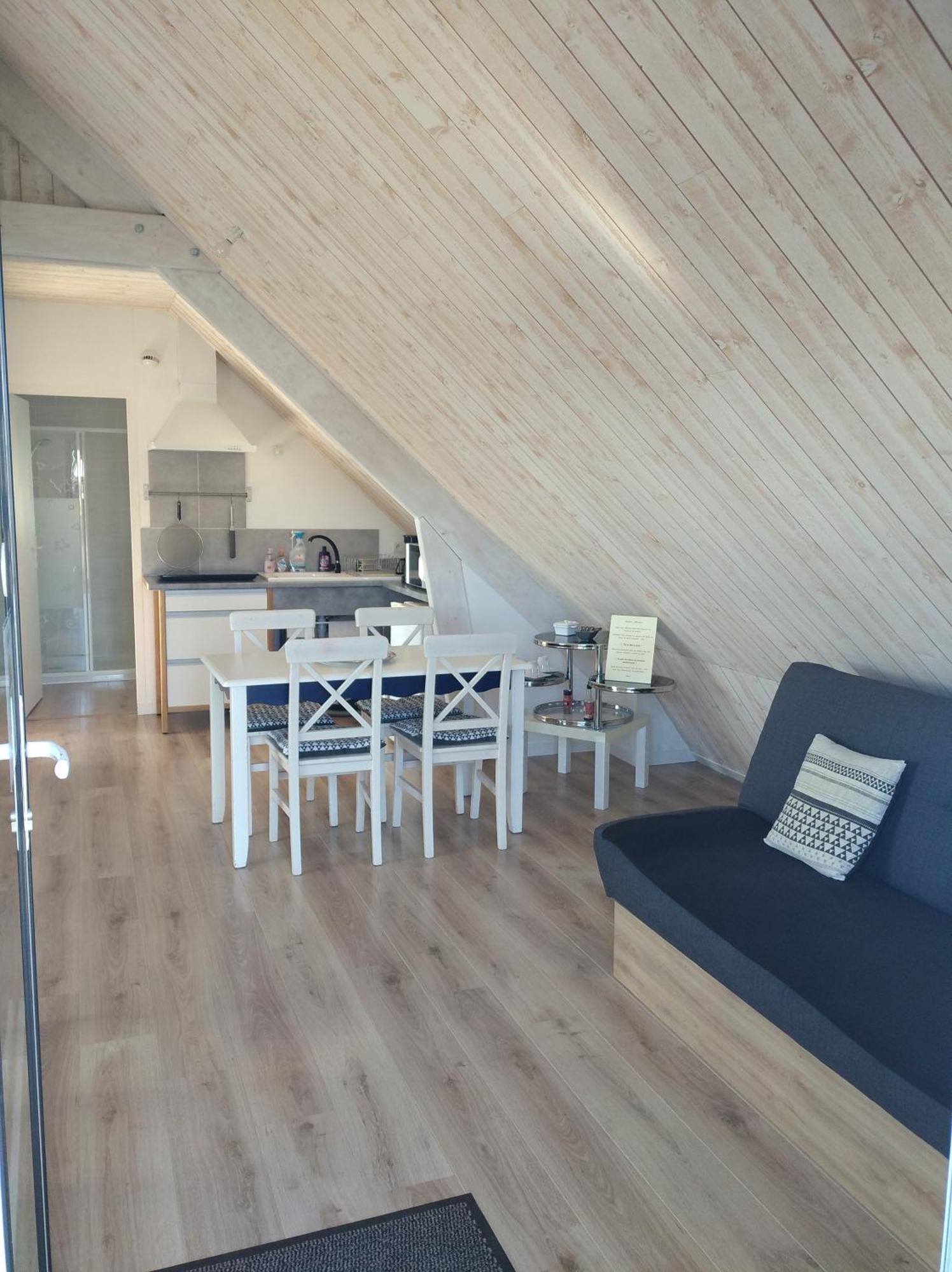 La Gilleterie Apartment Loireauxence Luaran gambar